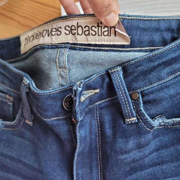 Pookie Loves Sebastian Jeans size 25 Blues slim relaxed High Rise raw hem - Picture 7 of 7